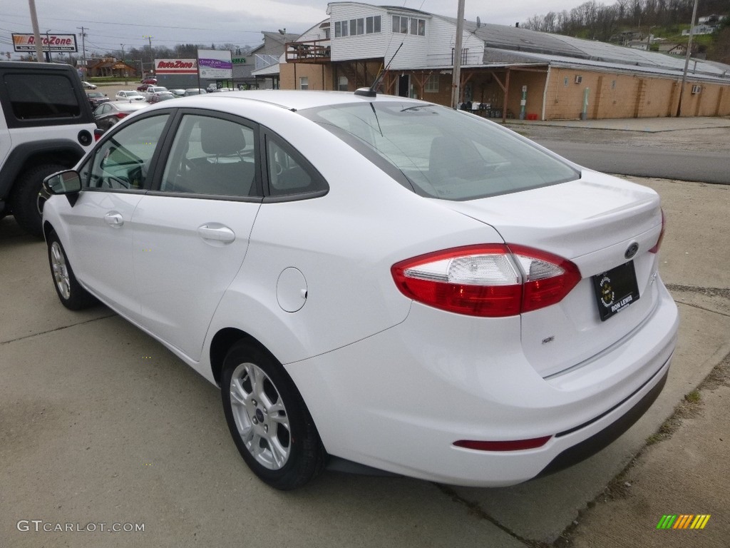 2016 Fiesta SE Sedan - White Platinum Metallic Tri-coat / Charcoal Black photo #3