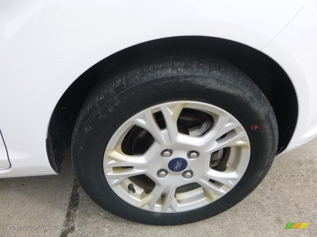 2016 Fiesta SE Sedan - White Platinum Metallic Tri-coat / Charcoal Black photo #9