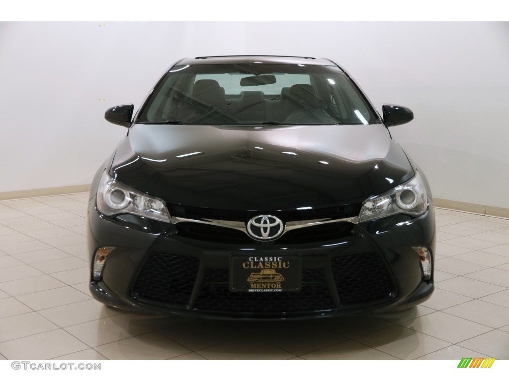 2015 Camry SE - Attitude Black Metallic / Black photo #2