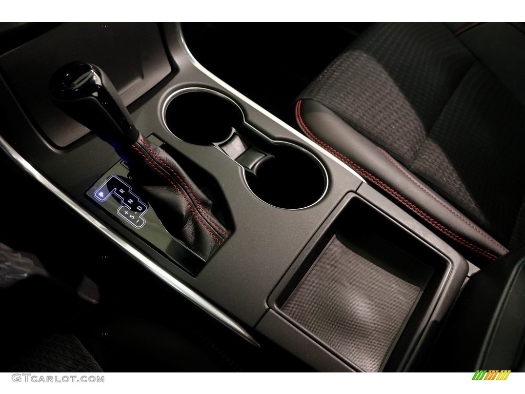 2015 Camry SE - Attitude Black Metallic / Black photo #13