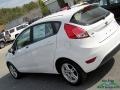 Oxford White - Fiesta SE Hatchback Photo No. 33