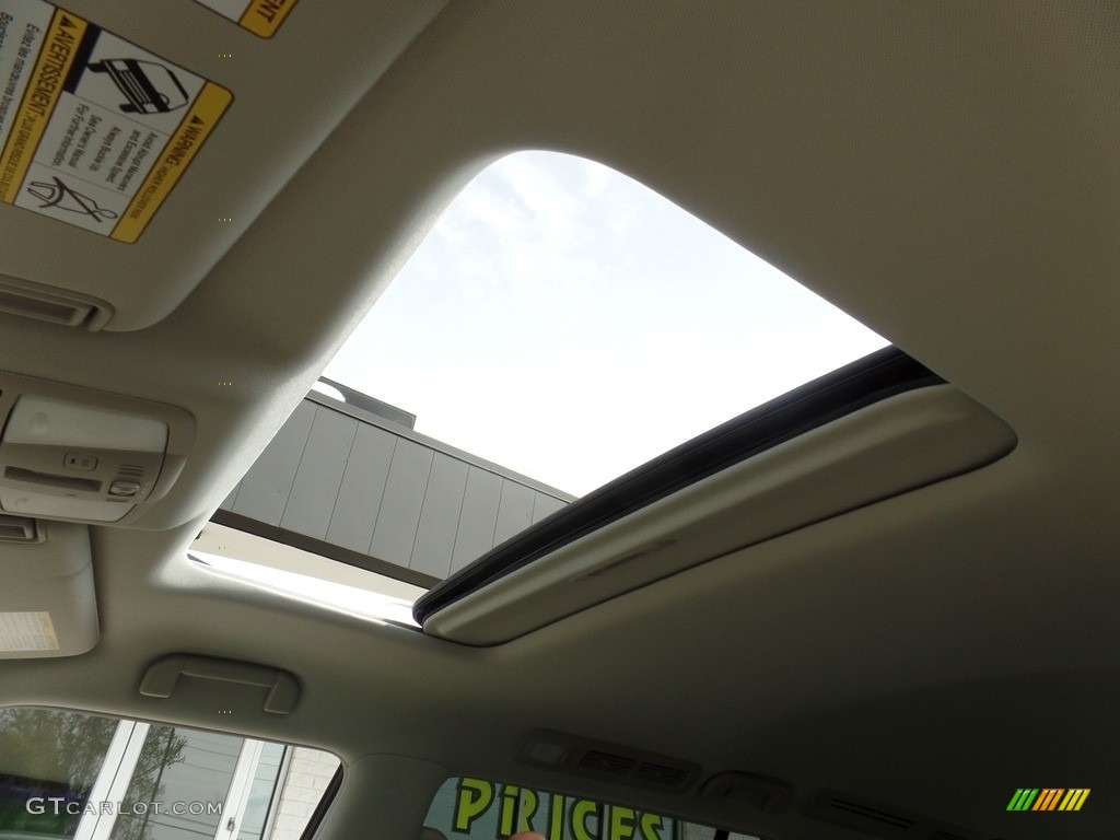 2018 Infiniti QX80 Standard QX80 Model Sunroof Photo #126494279