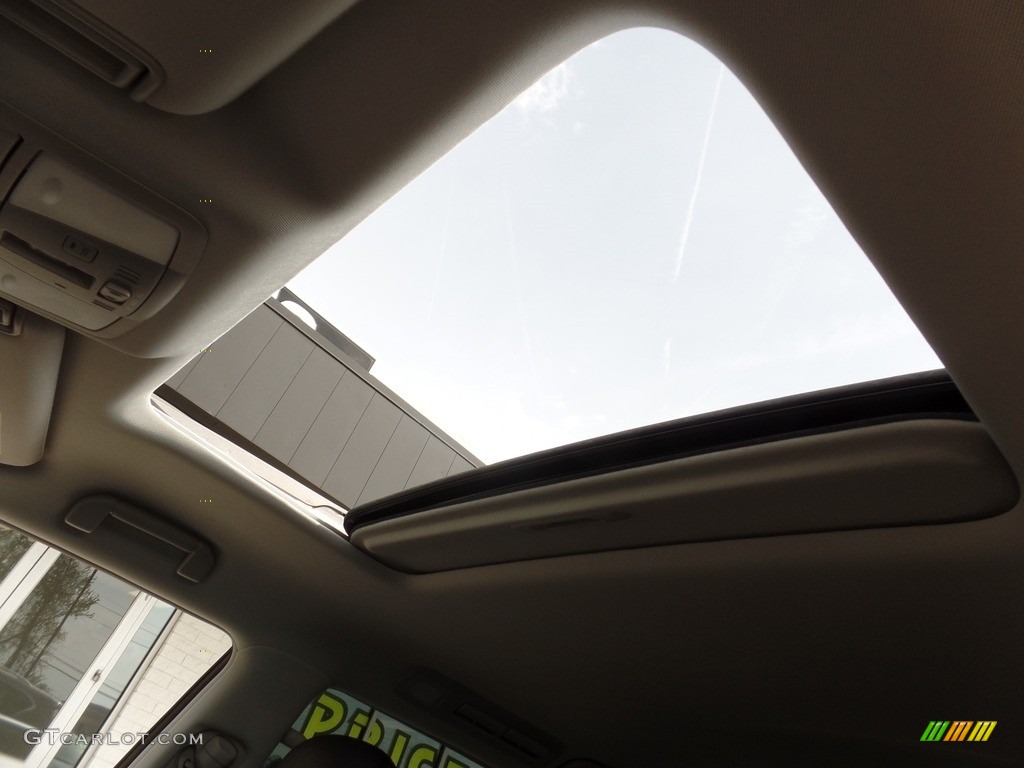 2018 Infiniti QX80 Standard QX80 Model Sunroof Photos