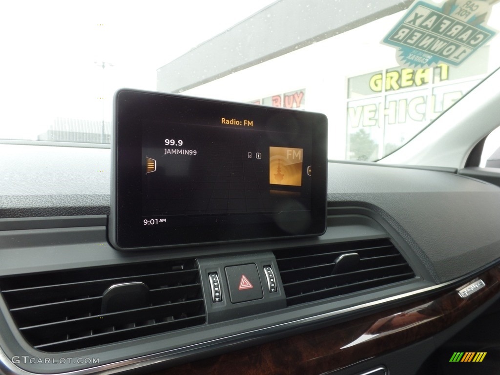 2018 Audi Q5 2.0 TFSI Premium quattro Controls Photo #126496748