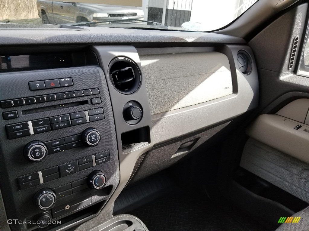 2010 F150 STX SuperCab 4x4 - Sterling Grey Metallic / Medium Stone photo #33