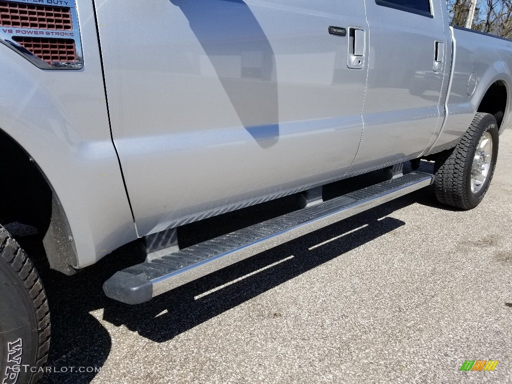 2010 F350 Super Duty Lariat Crew Cab 4x4 - Ingot Silver Metallic / Ebony photo #8
