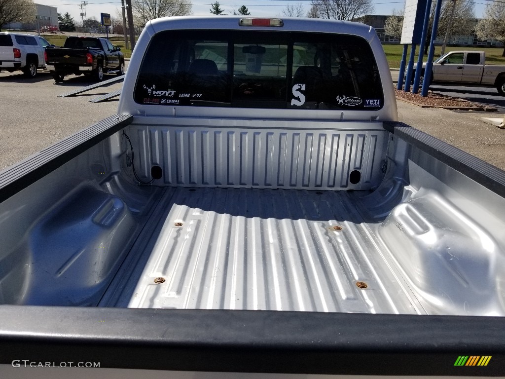 2010 F350 Super Duty Lariat Crew Cab 4x4 - Ingot Silver Metallic / Ebony photo #13