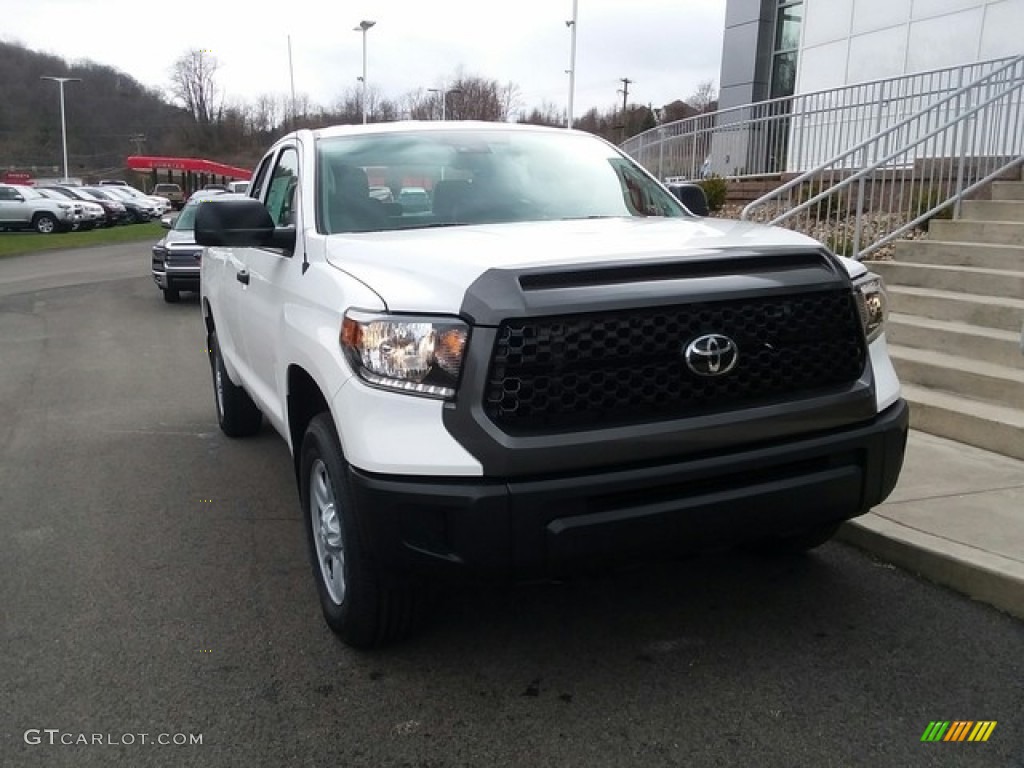 Super White Toyota Tundra