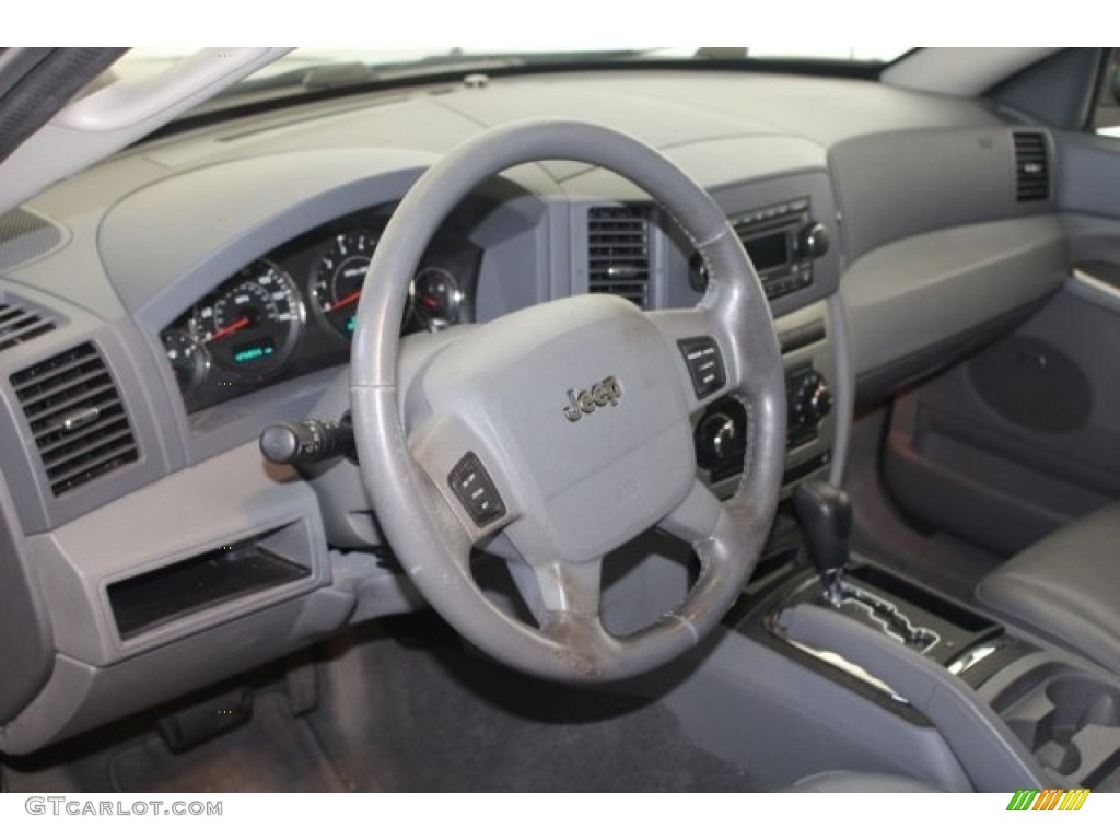 2007 Grand Cherokee Laredo 4x4 - Black / Medium Slate Gray photo #20