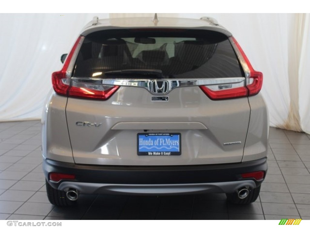 2018 CR-V Touring - Sandstorm Metallic / Ivory photo #8