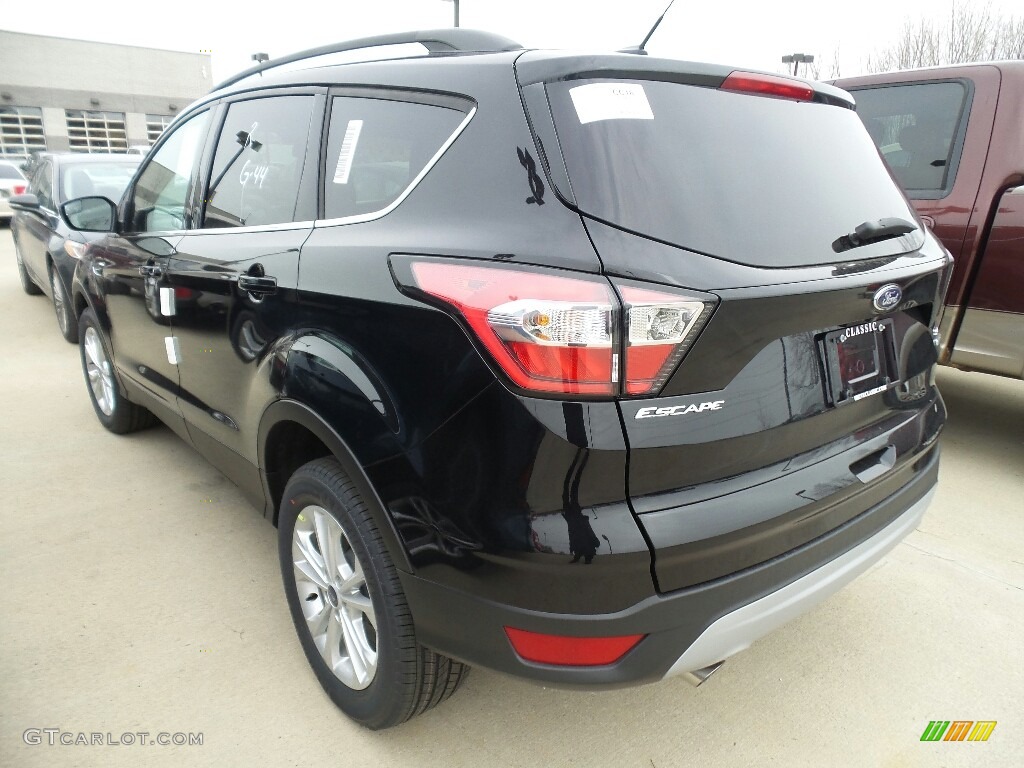 2018 Escape SE 4WD - Shadow Black / Charcoal Black photo #3