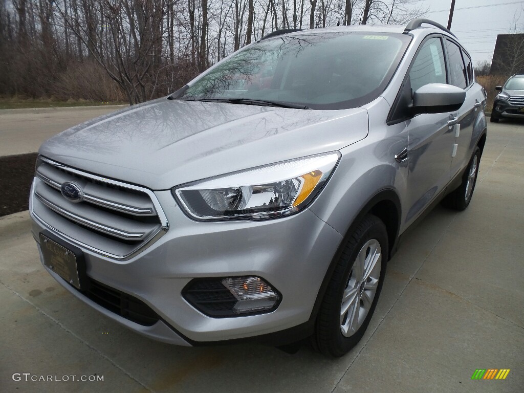 2018 Escape SE 4WD - Ingot Silver / Charcoal Black photo #1