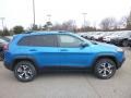 Hydro Blue Pearl - Cherokee Trailhawk 4x4 Photo No. 6