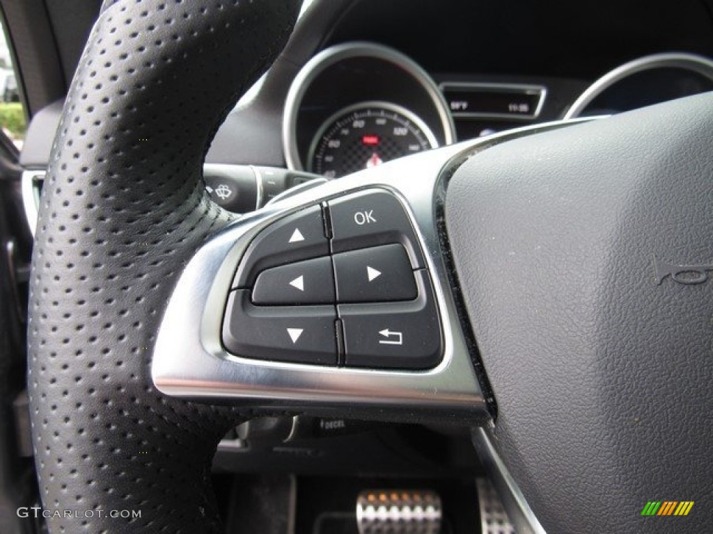 2017 Mercedes-Benz GLE 43 AMG 4Matic Controls Photo #126524009