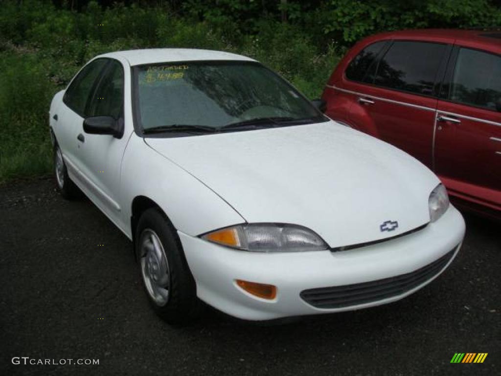 1998 Cavalier Sedan - Bright White / Gray photo #1