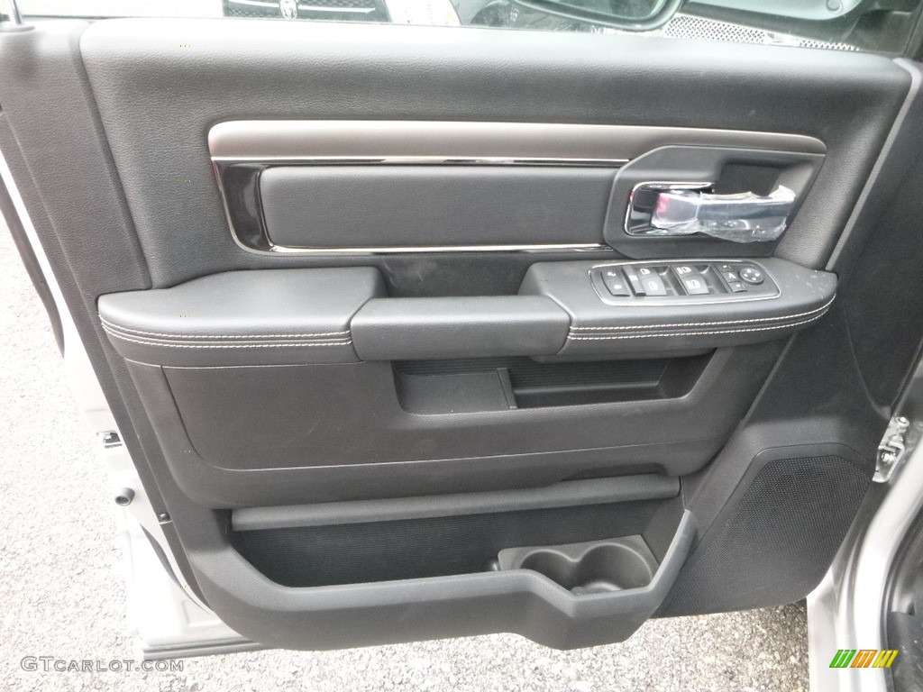 2018 Ram 3500 Laramie Crew Cab 4x4 Dual Rear Wheel Black Door Panel Photo #126526415