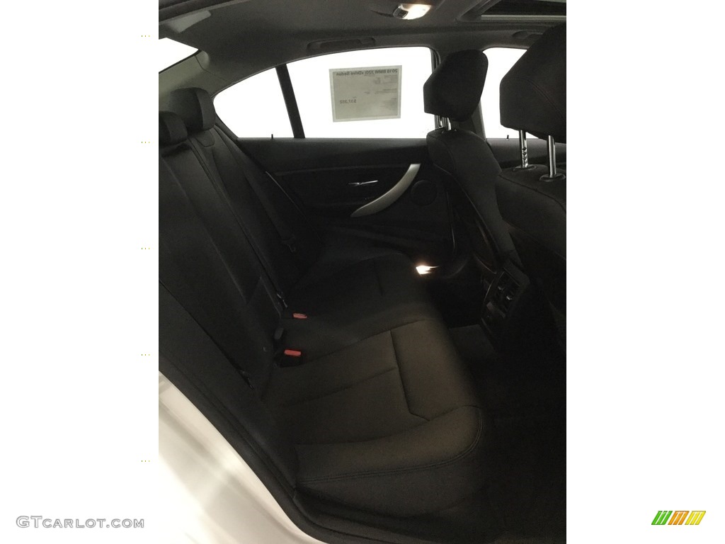 2018 3 Series 320i xDrive Sedan - Alpine White / Black photo #20