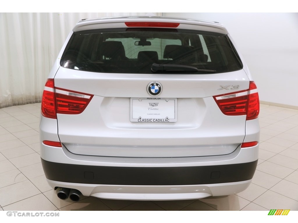 2014 X3 xDrive28i - Titanium Silver Metallic / Black photo #17