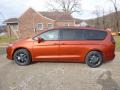 2018 Copper Pearl Chrysler Pacifica Touring L Plus  photo #4