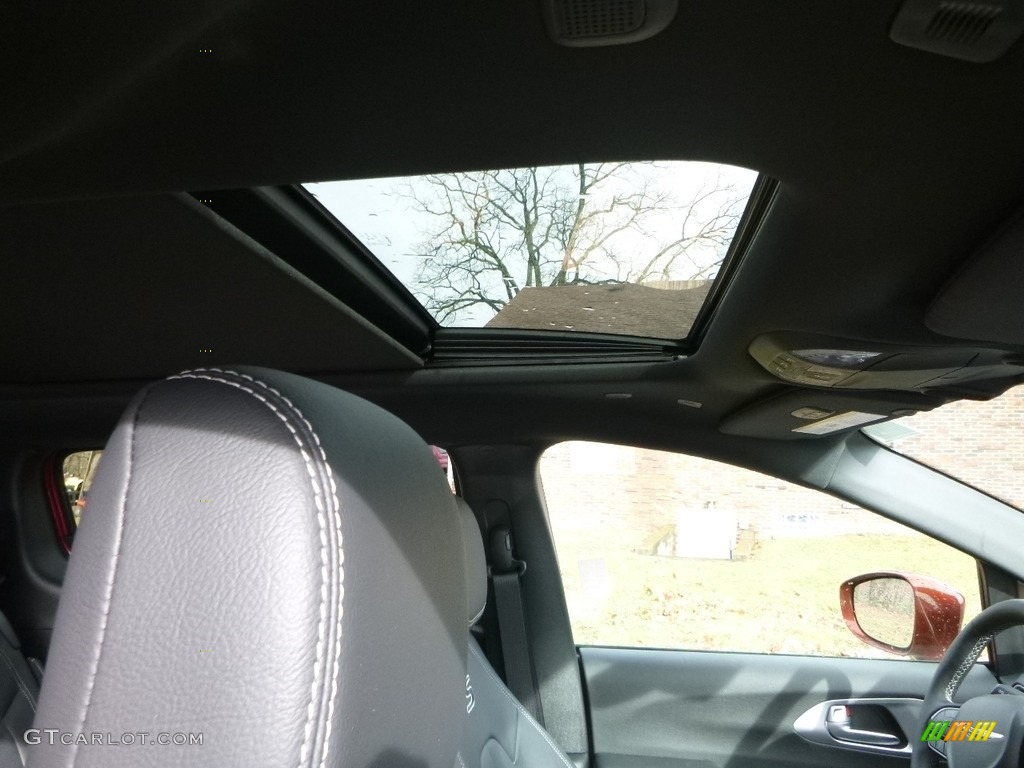 2018 Pacifica Touring L Plus - Copper Pearl / Black/Alloy photo #9