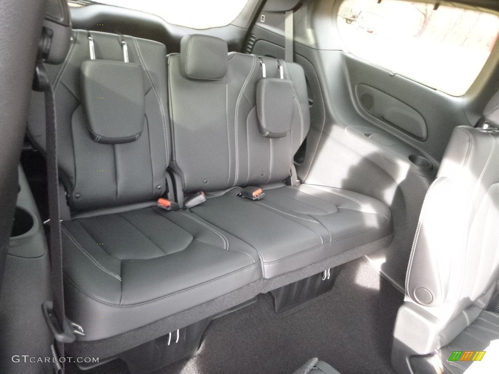 2018 Pacifica Touring L Plus - Copper Pearl / Black/Alloy photo #11
