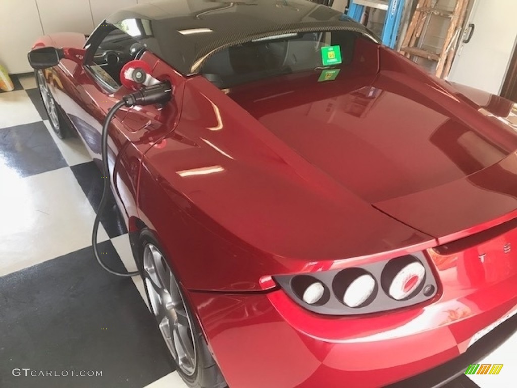 2010 Roadster Sport - Radiant Red Metallic / Red photo #14