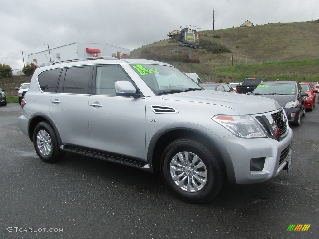 2018 Armada SV - Brilliant Silver / Almond photo #1