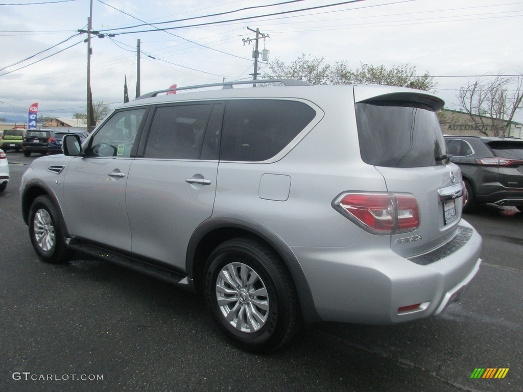 2018 Armada SV - Brilliant Silver / Almond photo #5