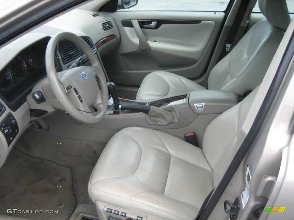 2005 V70 2.4 - Ash Gold Metallic / Taupe/Light Taupe photo #5