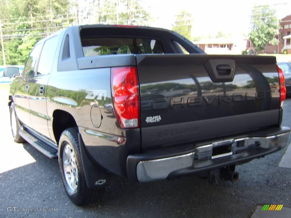 2004 Avalanche 1500 Z71 4x4 - Dark Gray Metallic / Dark Charcoal photo #2