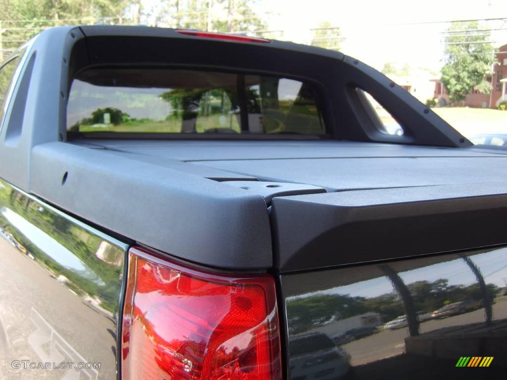 2004 Avalanche 1500 Z71 4x4 - Dark Gray Metallic / Dark Charcoal photo #4