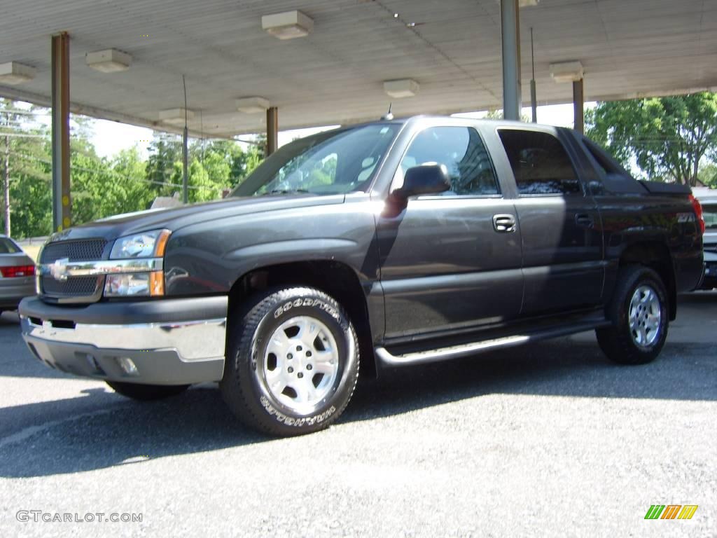 2004 Avalanche 1500 Z71 4x4 - Dark Gray Metallic / Dark Charcoal photo #11