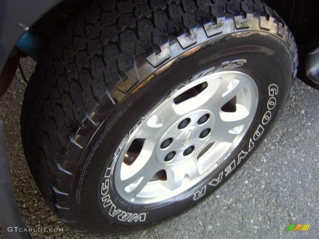 2004 Avalanche 1500 Z71 4x4 - Dark Gray Metallic / Dark Charcoal photo #14