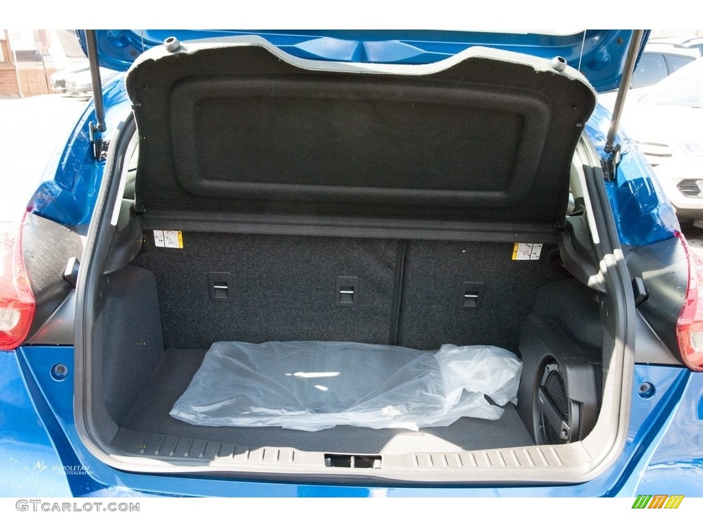 2018 Focus SEL Hatch - Blue Metallic / Charcoal Black photo #5