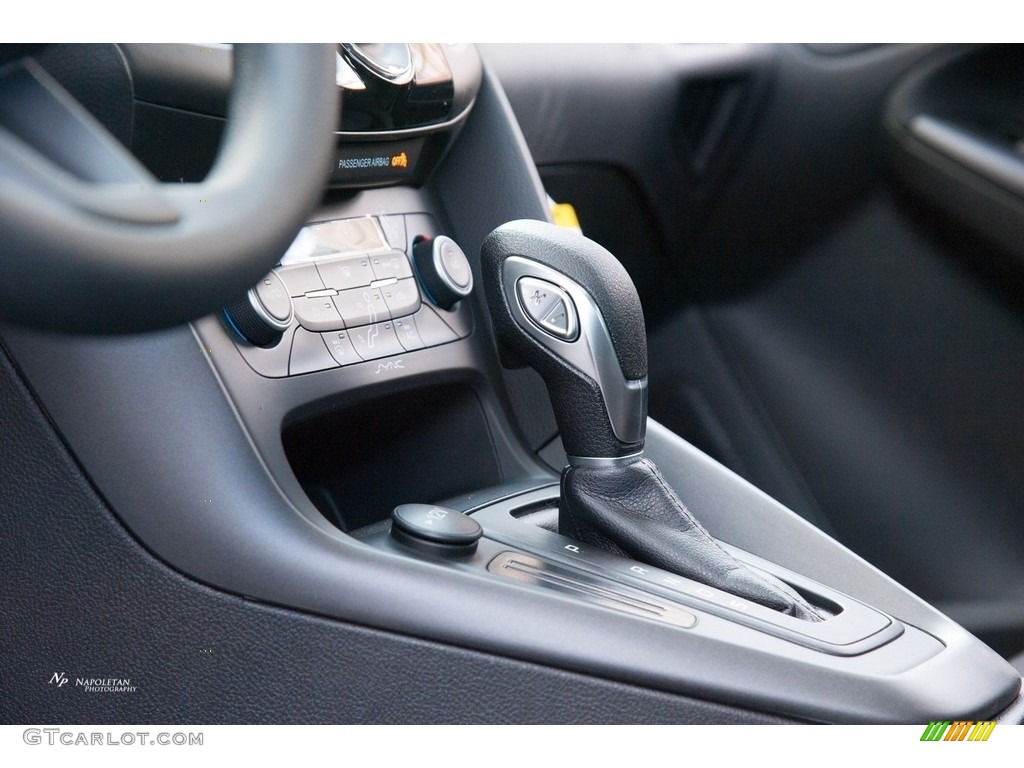 2018 Focus SEL Hatch - Blue Metallic / Charcoal Black photo #8