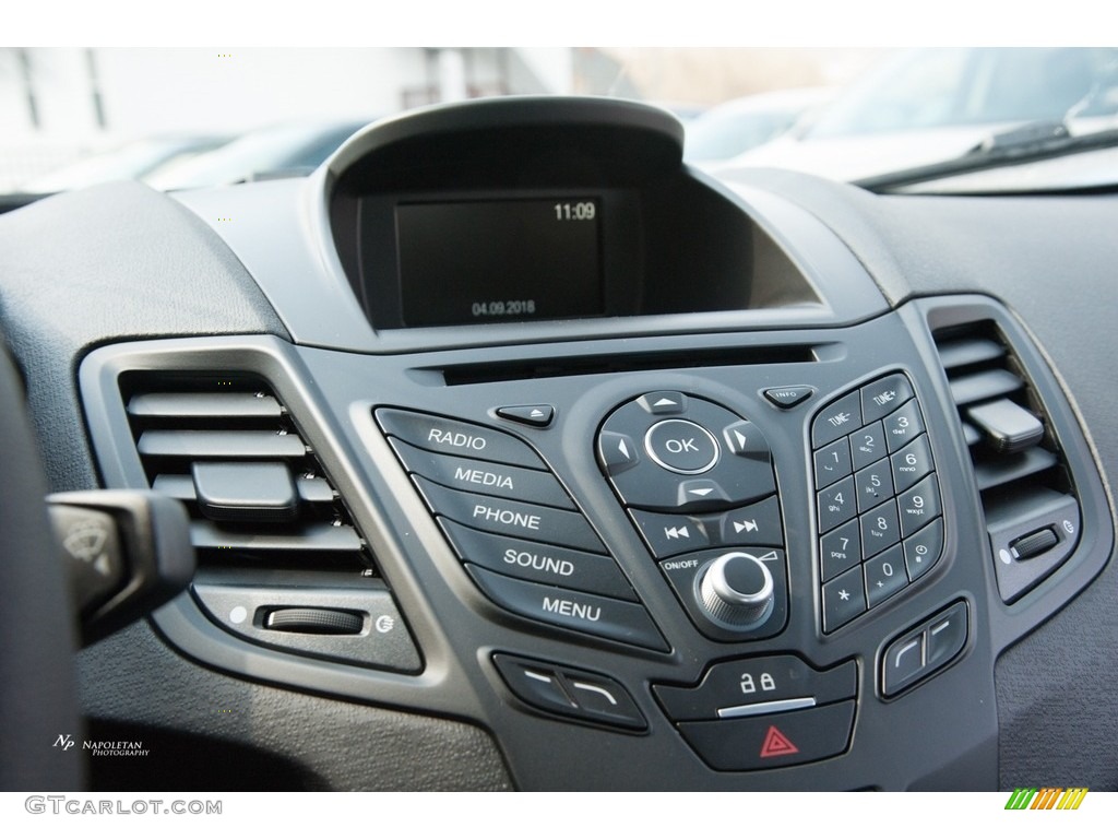 2018 Fiesta SE Sedan - Shadow Black / Charcoal Black photo #11