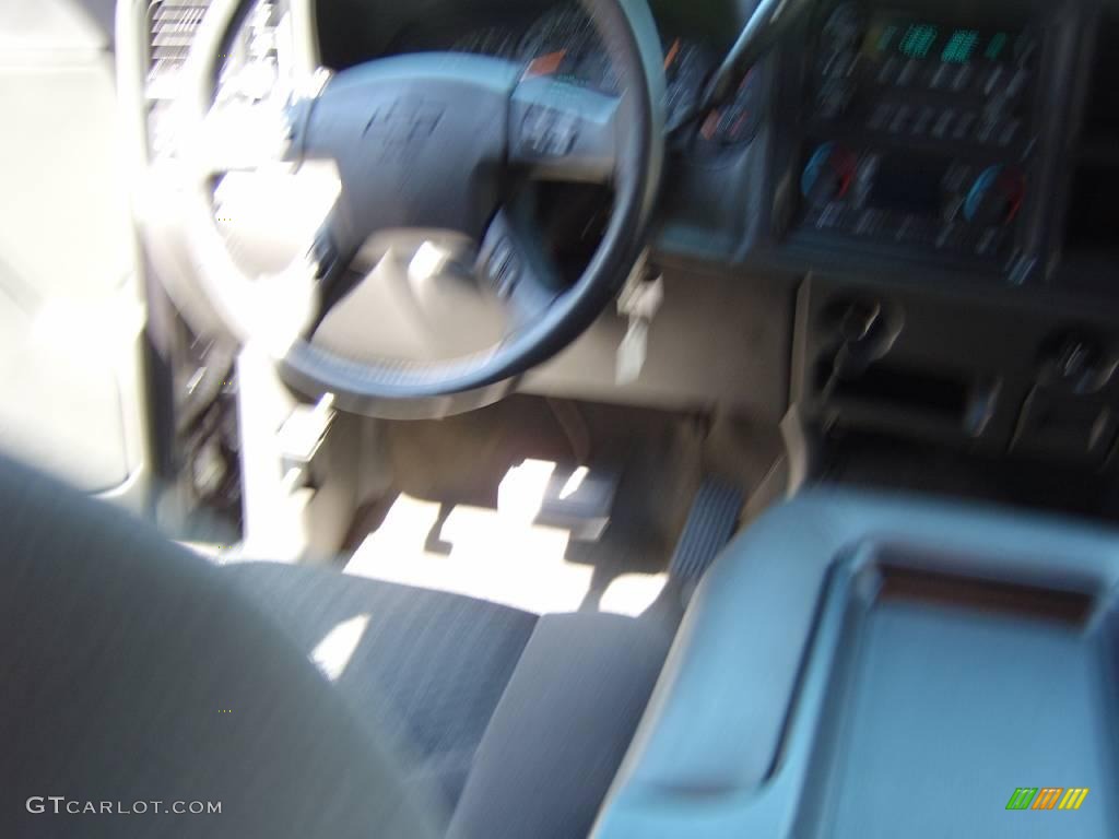 2004 Avalanche 1500 Z71 4x4 - Dark Gray Metallic / Dark Charcoal photo #25