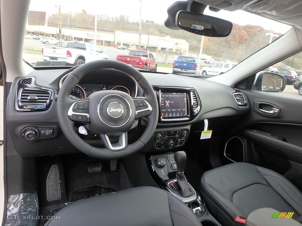 2018 Compass Limited 4x4 - White / Black photo #12