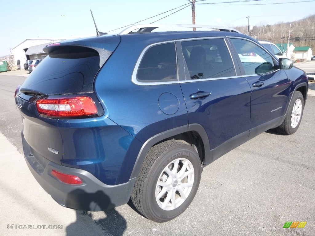 2018 Cherokee Latitude Plus 4x4 - Patriot Blue Pearl / Black photo #5