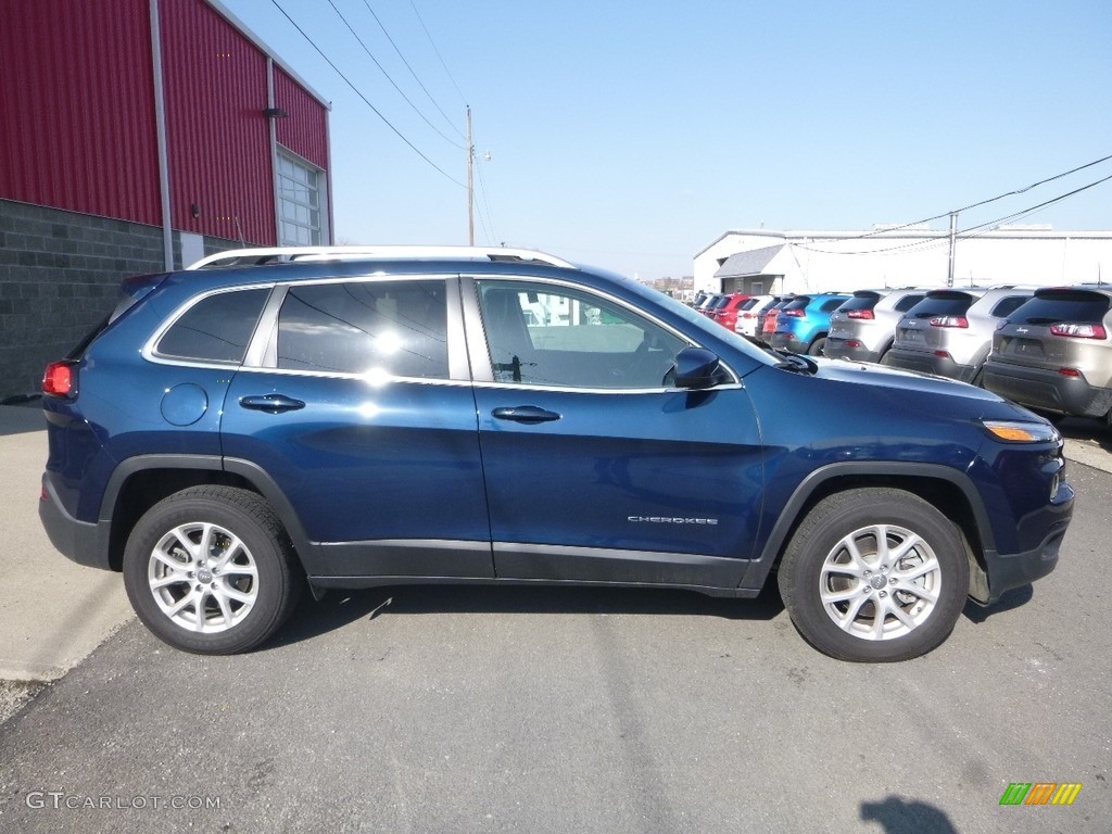 2018 Cherokee Latitude Plus 4x4 - Patriot Blue Pearl / Black photo #6