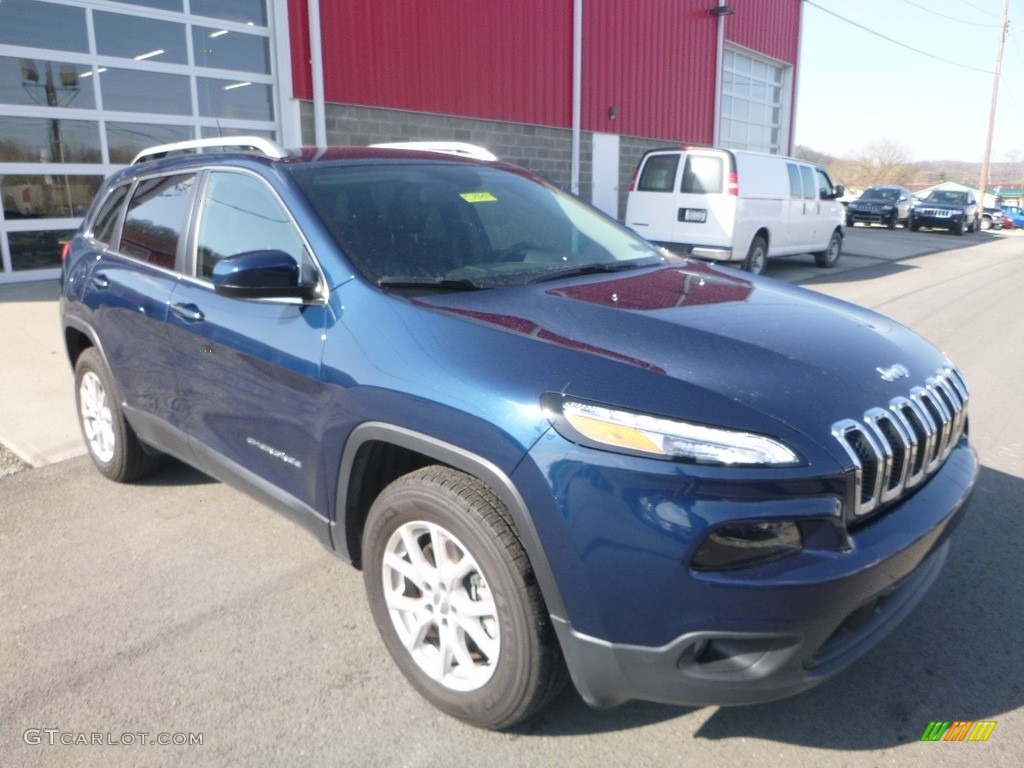 2018 Cherokee Latitude Plus 4x4 - Patriot Blue Pearl / Black photo #7