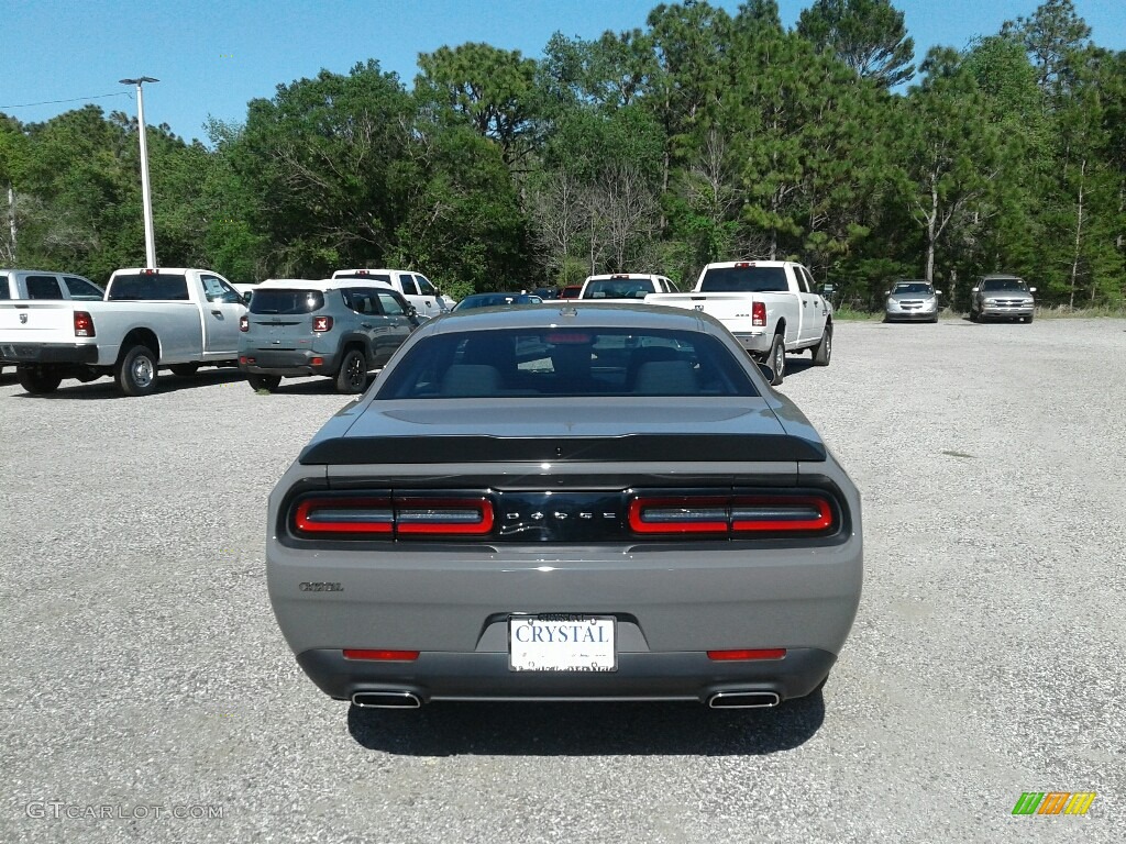 2018 Challenger SXT - Destroyer Gray / Black photo #4