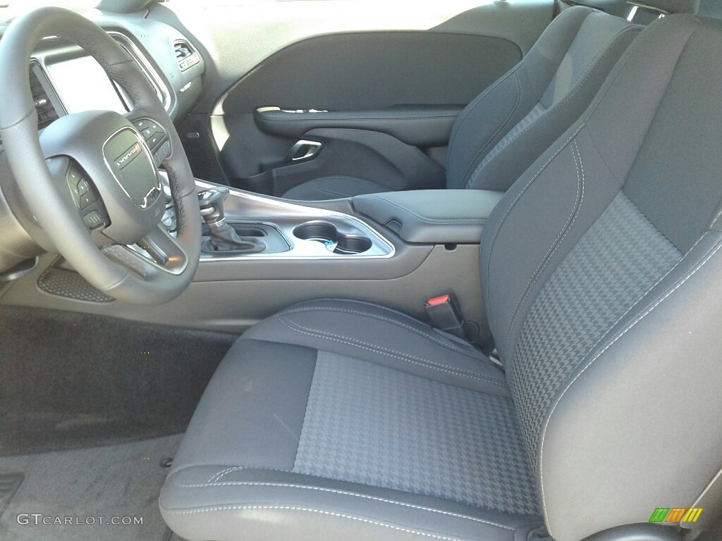 2018 Challenger SXT - Destroyer Gray / Black photo #9