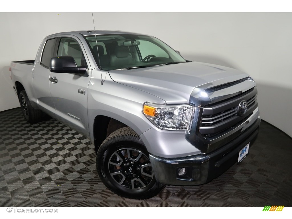 2015 Tundra SR5 Double Cab 4x4 - Silver Sky Metallic / Graphite photo #4