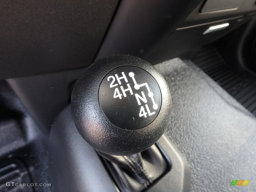 2018 Ford F550 Super Duty XL SuperCab 4x4 Chassis Transmission Photos
