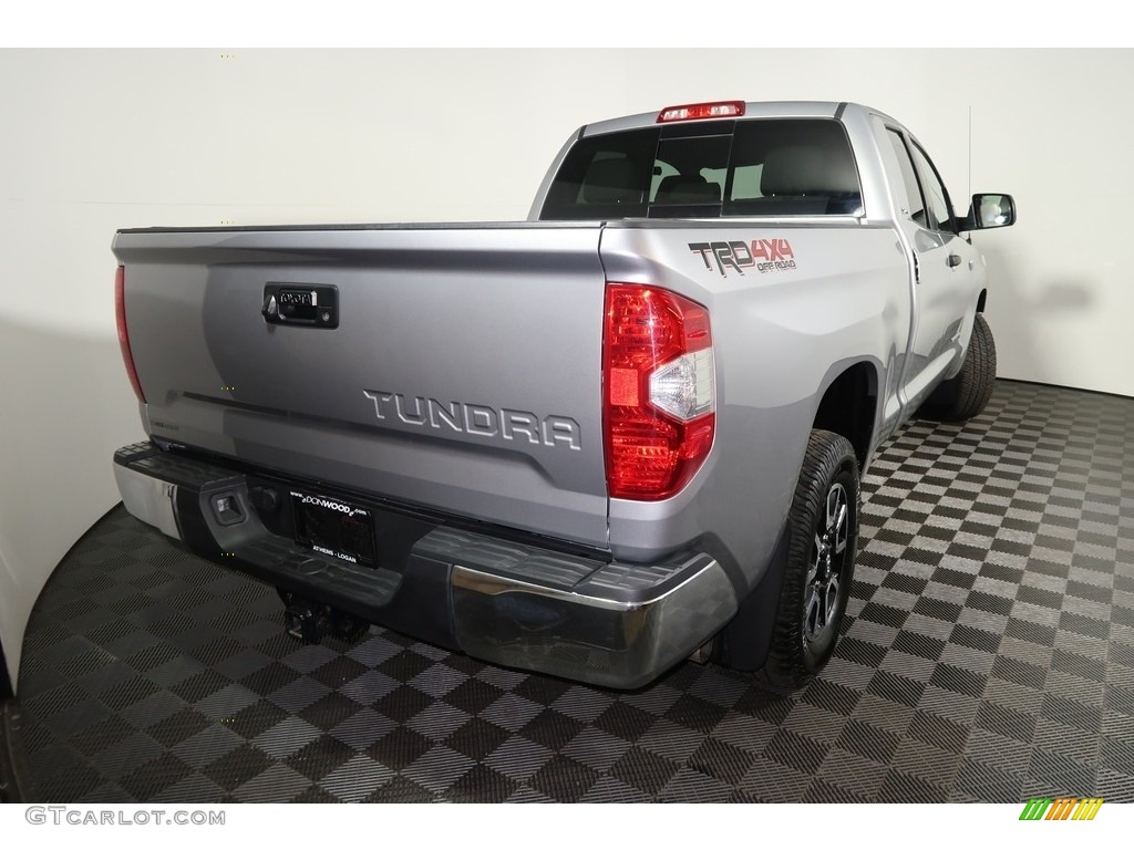 2015 Tundra SR5 Double Cab 4x4 - Silver Sky Metallic / Graphite photo #12