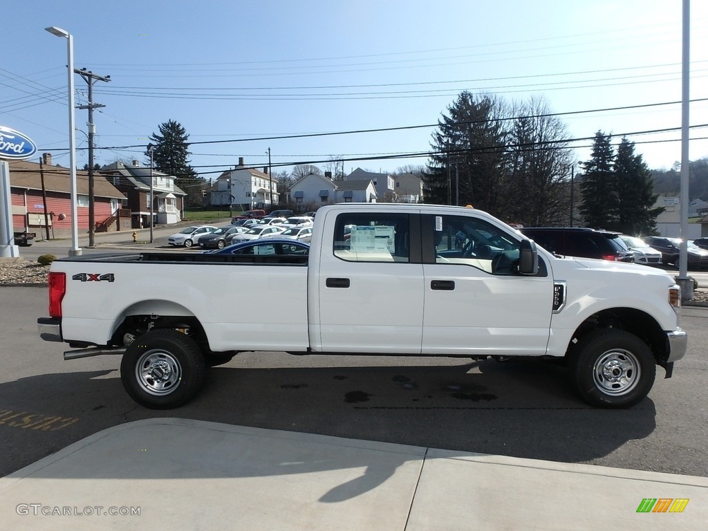 2018 F350 Super Duty XL Crew Cab 4x4 - Oxford White / Earth Gray photo #4