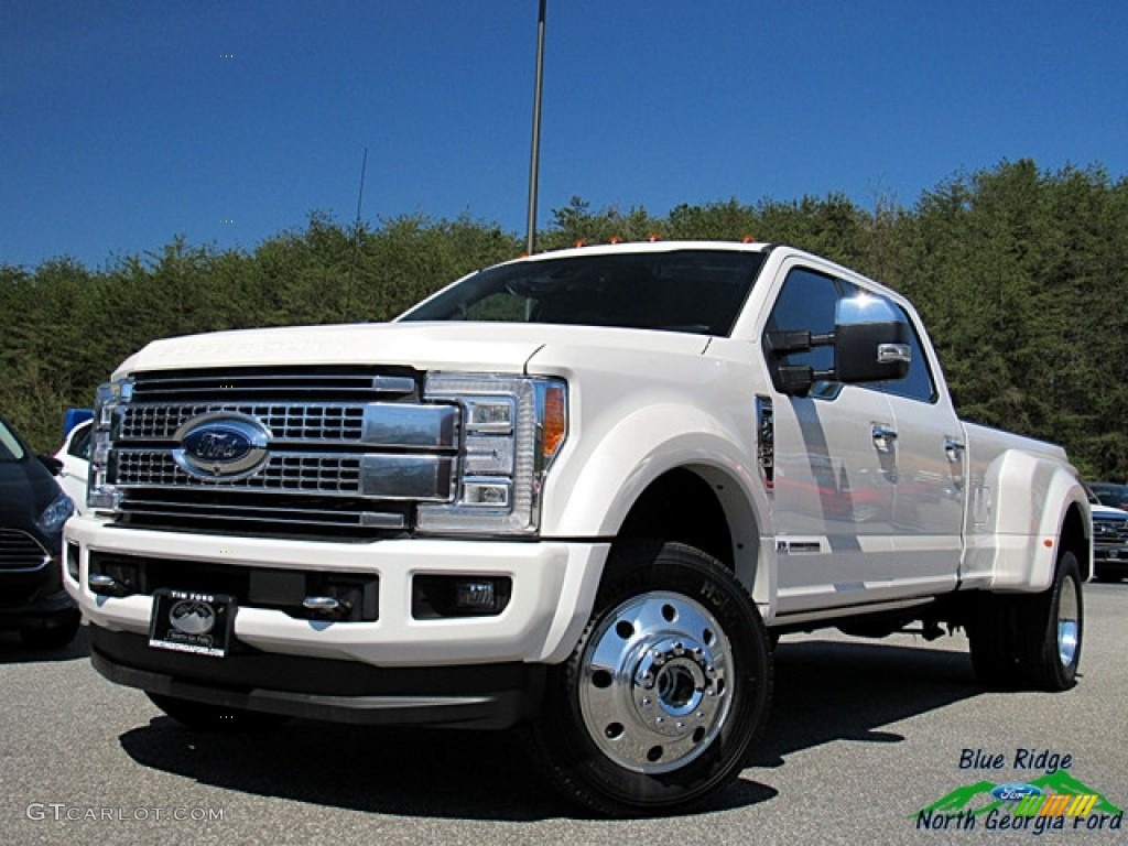 2018 F450 Super Duty Platinum Crew Cab 4x4 - White Platinum / Black photo #1