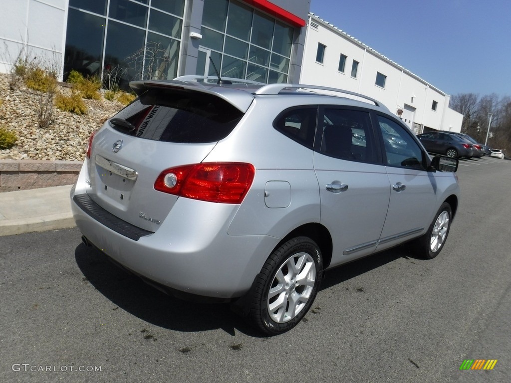 2013 Rogue SL AWD - Brilliant Silver / Black photo #9