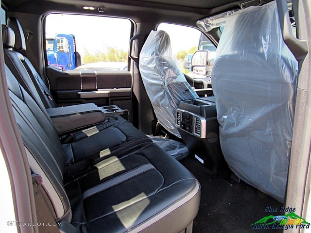 2018 F450 Super Duty Platinum Crew Cab 4x4 - White Platinum / Black photo #36